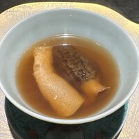仁修樓 - 蒸しスープ　衣笠茸　モリーユ茸