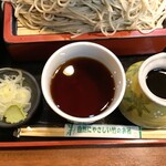 Kuromugi Dou - ミニカツ丼セットのつゆと薬味