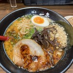 麺屋　一矢 - 黒ラーメン