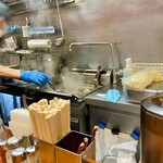 麺屋ひょっとこ 交通会館店 - 店内