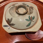 銀座 しのはら - 春蘭の蓋物　はじめてかな