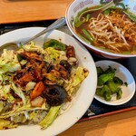 台湾料理 金龍閣 - 回鍋飯＋台湾ラーメン 850円
