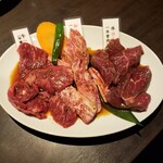 味のスタミナ苑 - 人気３種盛り( カルビ・ロース・ハラミ )　1700円