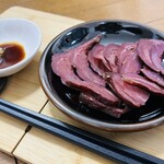 村上商店 - 頬肉のさいぼし