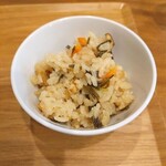 手打ちうどん 上を向いて - 