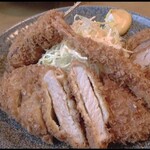 茶の間 - ロースとヒレの断面比較