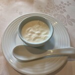 四川豆花飯荘 - デザート　杏仁豆腐