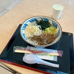 スカイカフェ いしなぎ屋 - 「肉うどん」(980円)