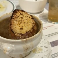 THE UPPER - オニオングラタンスープ