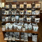 Maruyama Coffee Harunireterasuten - 種類繁多，令人難以選擇。西麻布的店內菜單更是豐富多樣。