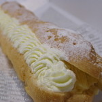 パティシェール・ショージ - ロングシュークリーム