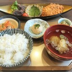 伏姫さんが焼 - 伏姫定食（フライ:本めじ鮪、なめろう:大鰆、小鉢:大鰆の南蛮漬、つみれ汁:鯵）