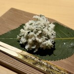 銀座 しのはら - 甘味:抹茶と桜きんとん