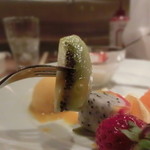 キャトルラパン　神戸三宮 - ●キウイ、、、どうぞ～～