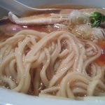 こだわりの特注麺