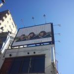 らぁ麺やまぐち - 駅からの道中でＡＫＢの鈴懸なんちゃらの看板が。やっぱタイトル長いわ。。。