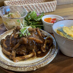 Bluebell  - 牛のデミグラスソース