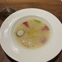 カントニーズ 燕 - 