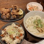 Toriichi - Bセット　伊勢うどん+味ご飯+唐揚2個＋サラダ＝950円