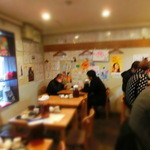 普通の食堂いわま - 老若男女に大人気だ～