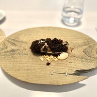 レミニセンス - ⑤牡蠣揚げ焼き、海苔ころも、トリュフ、フロマージュブランソース、ういきょうソース、マデラソース、ヘーゼルナッツクリーム