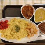 カレースタンド PLUCK - トリプルセット（チキン、グリーン、スペシャル、ライス大盛り）1,000円