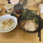 くせが強いラーメン Check it - 