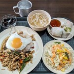 タイ料理セーンタイ - 