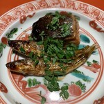 杦 - 赤絵の器も合いますねー。