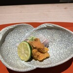 杦 - 向付　雲丹　縞鯵　つぶ貝