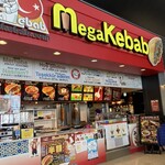 Mega Kebab - マクドナルドナルドと同じ色なんですね。