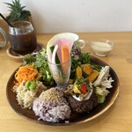 アンド ライフ カフェ - 