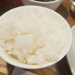 キッチン ブルー グローブ - ご飯大盛りのアップ