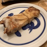 鮨 神楽 - クエの骨焼き