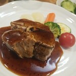 キッチン ブルー グローブ - 反対側から、黒胡椒とカルーアのソースはタップリ！