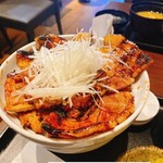 十勝 豚丼 なまらうまいっしょ! 関内店 - 