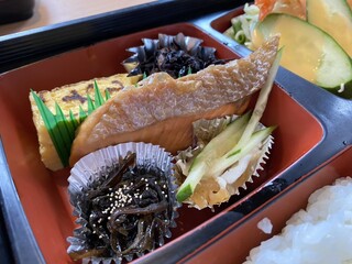 Sushi To Yakiniku Zenibakoooyama - おかず