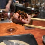 薪炭まだら - 黒豚、スパイスをつけて