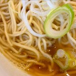 Jikaseimen Itou - ポキポキの低加水麺、本当に伊藤の麺は類をみない美味しさ