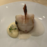 スリオラ - ナメタガレイの骨付き炭火焼き　ういきょうの泡