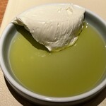 スリオラ - 自家製バターとオリーブオイル