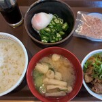 すき家 - 料理写真:牛まぜのっけ定食
