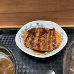 Kashiwaya - 大きめコロッケ！蕎麦に入れる方にもソースをかけてしまった…