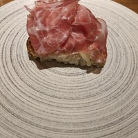 グリーチネ - コッパとクラバンツィーナのクロスティーニ