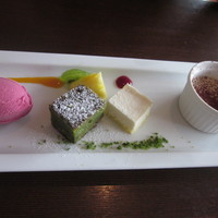 IL PINOLO SKY TERRACE 横浜 - ランチのドルチェ