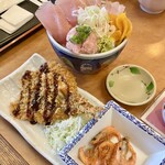 埼玉漁港 海鮮食堂 そうま水産 - フライやおかずが付いてきます！