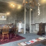 バラエティストア モグネズ - 2階