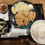 とり家ゑび寿 - 唐揚定食　上から