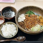 Banmoto Seimenjo - 汁なし麻婆麺（大）、Ａセット（温玉＋追いご飯）