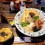 釜あげ饂飩 楽 - えび天ぶっかけ定食(温)親子丼に変更　1150円税抜き